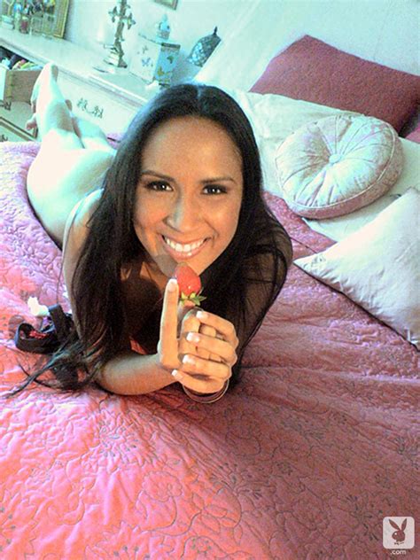 Charming Amateur Model Anna Nava Shamelessly Posing Topless On Cam CoedCherry