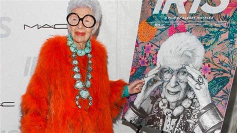 Iris Apfel Fashion Icon And Businesswoman Dies Aged 102 Ents And Arts