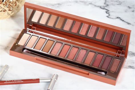 สองรววความ Hot ของ Naked Heat Palette ในตางประเทศกอนวางขายในไทย Clubsister