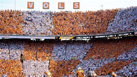 Tennessee Football What Color Should I Wear To Checker Neyland Stadium