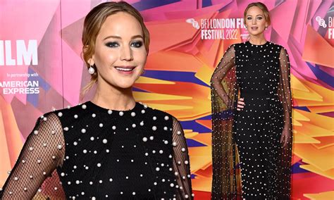 jennifer lawrence red carpet