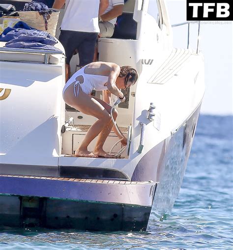 Charlotte Casiraghi Charlottecasiraghi Nude Leaks Photo TheFappening