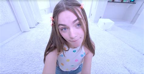 Amazing Teen With Perfect Body Strips For You VR Porn Video VRPorn