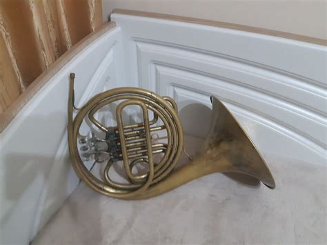 Corn francez / вальторна (б/у)