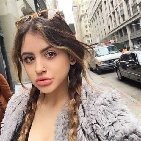 Get To Know Lauren Giraldo Her Biography Age Height Figure And Net