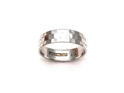 Secondhand Ct White Gold Patterned Wedding Ring At Segal S Jewellers