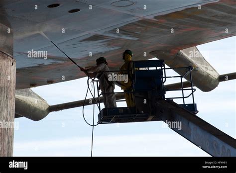 Nassco Shipyard San Diego Hi Res Stock Photography And Images Alamy