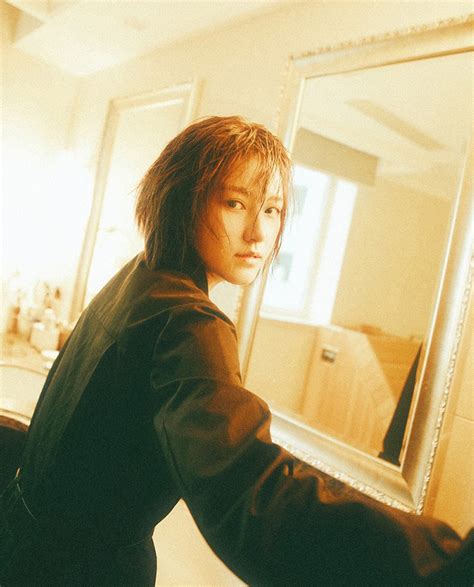 Thất Lục Nhĩ Hot girl Trung Quốc với vẻ đẹp vừa xinh vừa đẹp trai