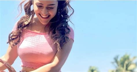 Sri Lankan Hot Cute Models Sri Lanakan Upcoming Models