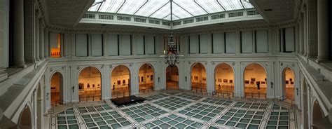 Brooklyn Art Museum : New York City | Visions of Travel