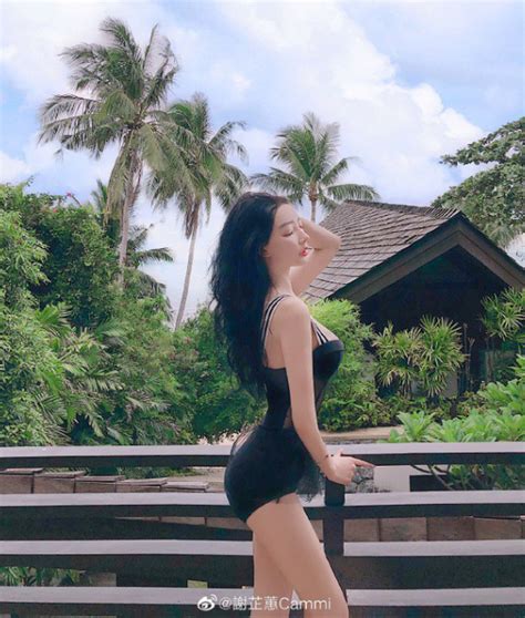 Bị bạn trai ruồng rẫy hot girl mạng xã hội sang Hàn lột xác và ngày càng bốc lửa Titanic