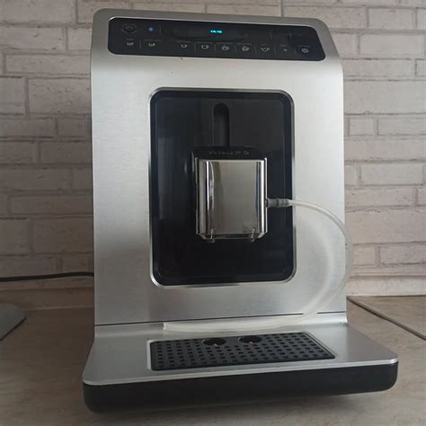 Кавомашина Krups Evidence Quattro Force EA892D з блютуз. Кофеварка: 9 ...