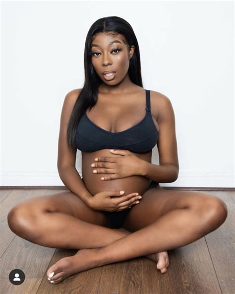 Hot Sexy Rachel Bada Bikini Pics