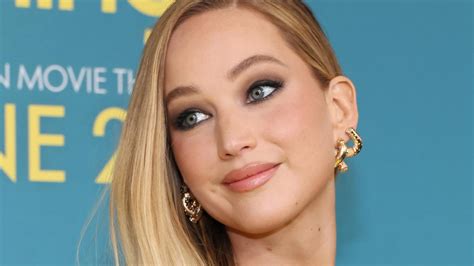 Jennifer Lawrence In No Hard Feelings Truth About Her Naked Fight Scene Nt News