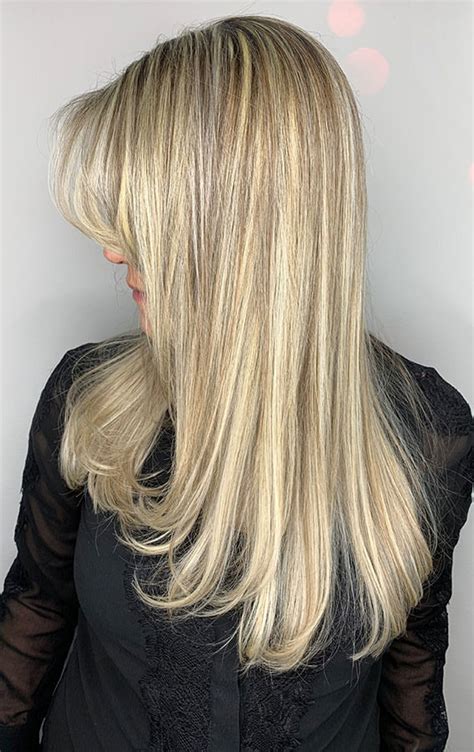 35 Best Layered Haircuts 2021 Blonde Layered Haircut With Fringe