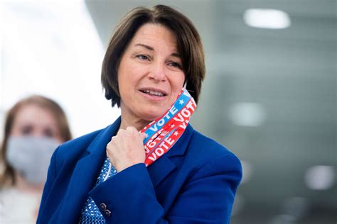 Sen Amy Klobuchar Reveals Breast Cancer Battle Good Morning America