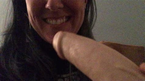 Sweet Milf Deepthroats Huge Dildo Xxx Video E Film Porno Mobili IPornTV Net