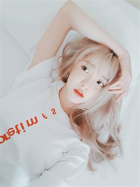 Hot Girl Nh M Th I Lan Check In L M Ng Khi N Fans Vi T Th Ch Th