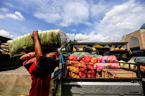 Perumda Pasar Jaya Revitalisasi Pasar Di Jakarta