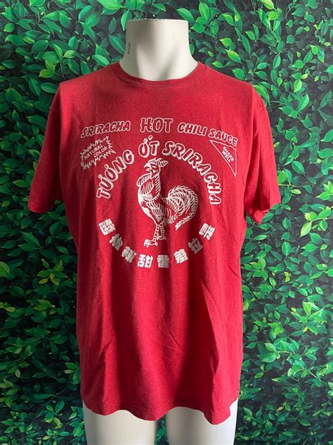 Sriracha Hot Chili Sauce Bottle Logo Soft T Shirt Hea… Gem