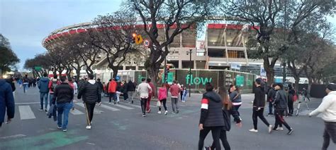 Se despidió un emblema de River Leo Ponzio le dijo adiós al fútbol con