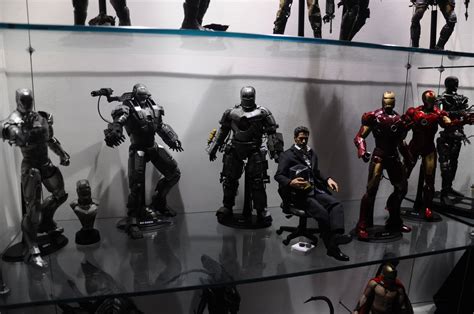 MY HOT TOYS COLLECTION PHOTOGRAPHY My Display Cabinet And Hot Toys Collection