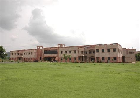 Abv Iiitm Gwalior Mba Admission Eligibility Fees