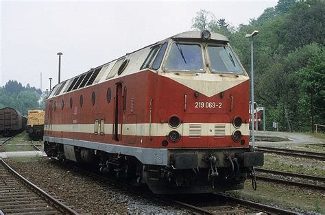 219 069 Lobenstein 130898 Foto M Ritzau Bahnbilder Von W H