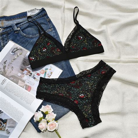 Conjunto De Lingerie Luxo Sem Bojo Tule Estampado E Renda