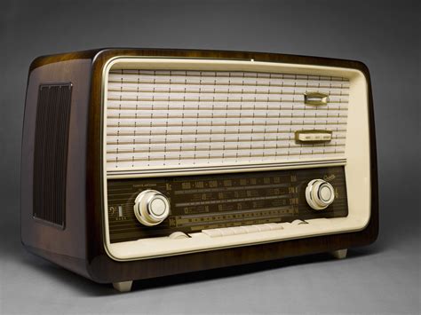 Free photo: Old Radio - Frequency, Machine, Object - Free Download - Jooinn