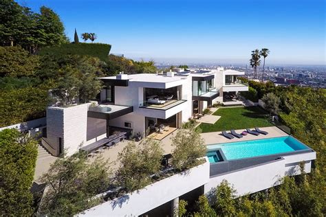 Related image | Modern mansion, Hollywood mansion, Real estates design