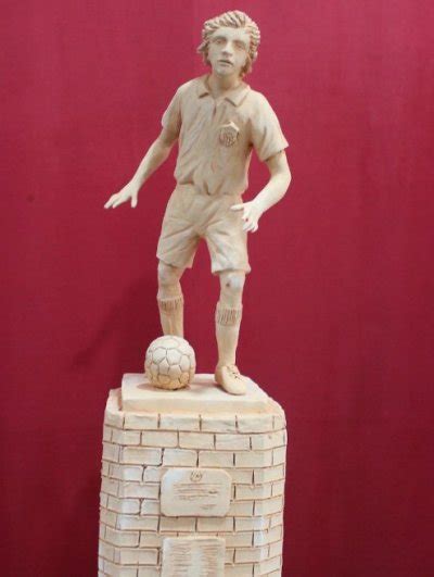 The Sporting Statues Project Honouring The Footballers Of Coria Del