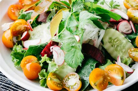 11 best salads for lunch delivery in Vancouver