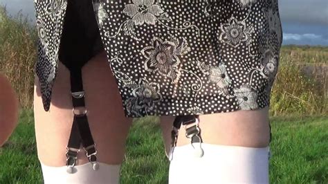 Shemale Travesti Cheval Gode Anal Lingerie Nylon En Plein Air Xhamster