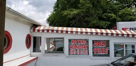 Pieracini's Market - Best Hoagie Restaurant in Tamaqua, PA | Hunter St