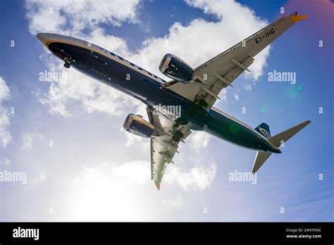 Arrecife Lanzarote 28 De Octubre De 2023 Aterrizaje De Un Boeing