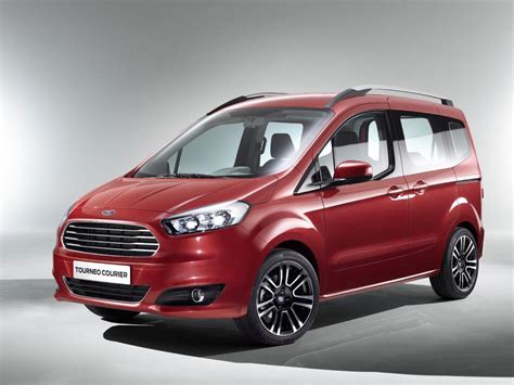 Nowy Ford Tourneo Courier Na Rok Super Express