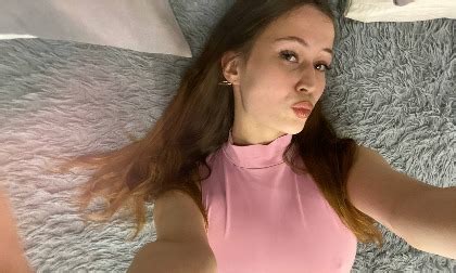 Sofii Ly Live VR Porn And VR Cam Girl Sex Shows VRPorn