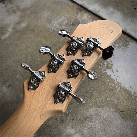 What's your favourite headstock design? | The Gear Page