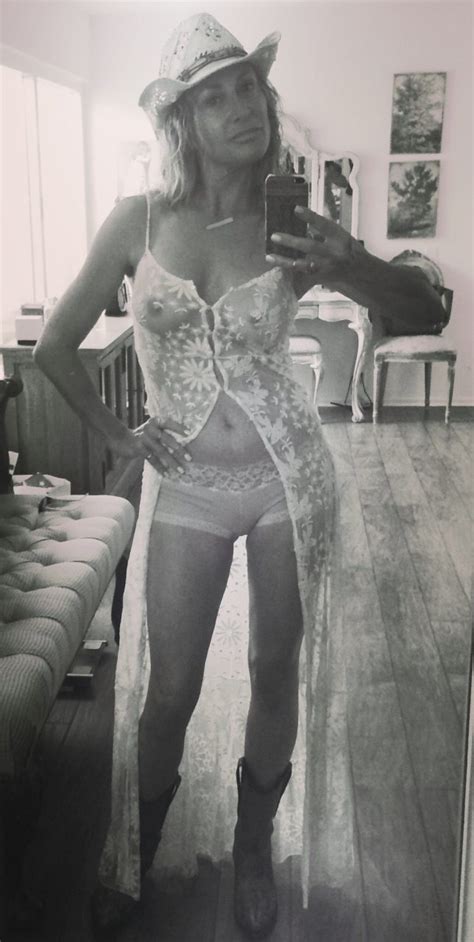 Naked Carrie Michalka In Icloud Leak Scandal