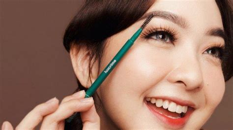 5 Rekomendasi Pensil Alis Terbaik Untuk Tampil Cantik Sempurna