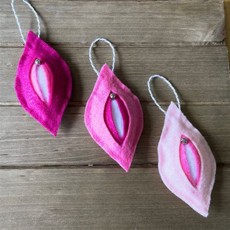 Vajingles Pinks Vagina Ornament Funny Gag Gift Naughty Christmas Decor Adult Stocking