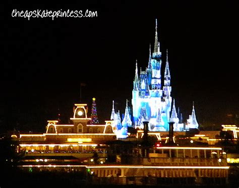 Should I Go To Disney At Christmas Magic Kingdom At Christmas