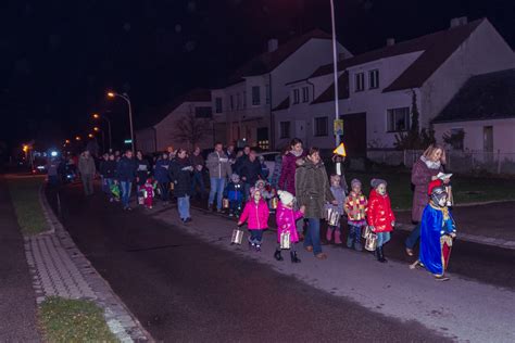 St Martinsfeier Laternenfest Breitensee Im Marchfeld