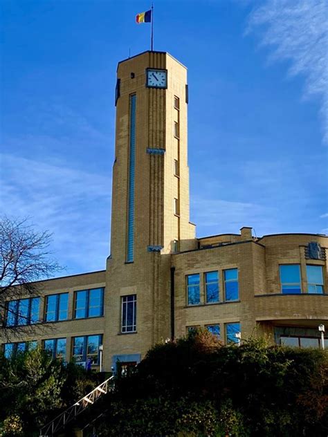 Woluwe St Lambert Town hall | Admirable Facades - Admirables Facades