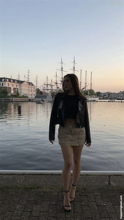 Laurainpictures Nude OnlyFans Leaks Fappening FappeningBook