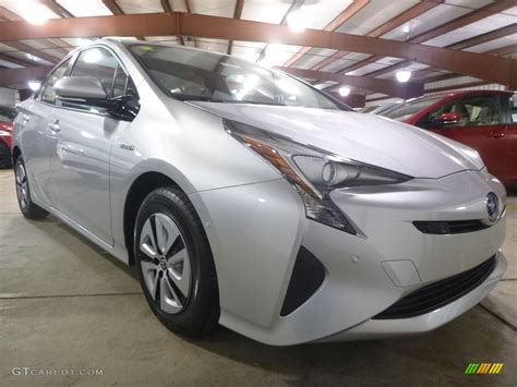 2017 Classic Silver Metallic Toyota Prius Prius Four 119847445 Photo