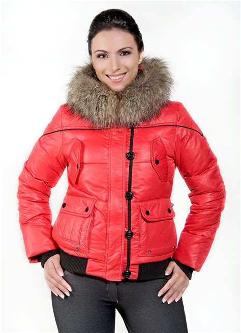 Женские дутые куртки