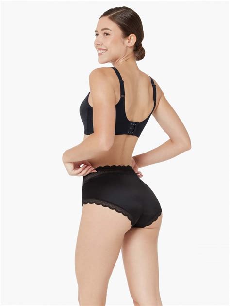 BF 03172 Lace Trimmed Hi Cut Brief Black SATAMI Lingerie 低腰蕾絲高叉內褲 黑 SATAMI 網上商店