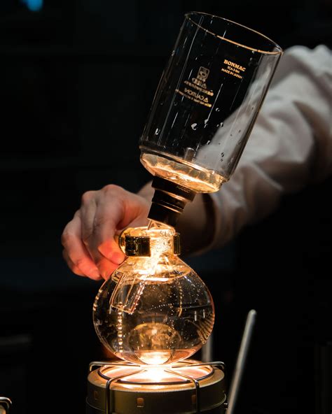siphon coffee  starbucks reserve bar experience  vancouver overview